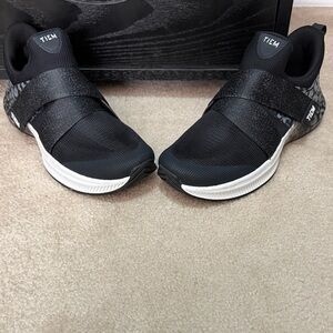 TIEM Slipstream Cycling Shoes Women’s 9 Black Leopard Indoor Spin SPD Compatible